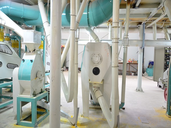 陜西50噸級玉米深加工機(jī)械安裝調(diào)試現(xiàn)場（圖）